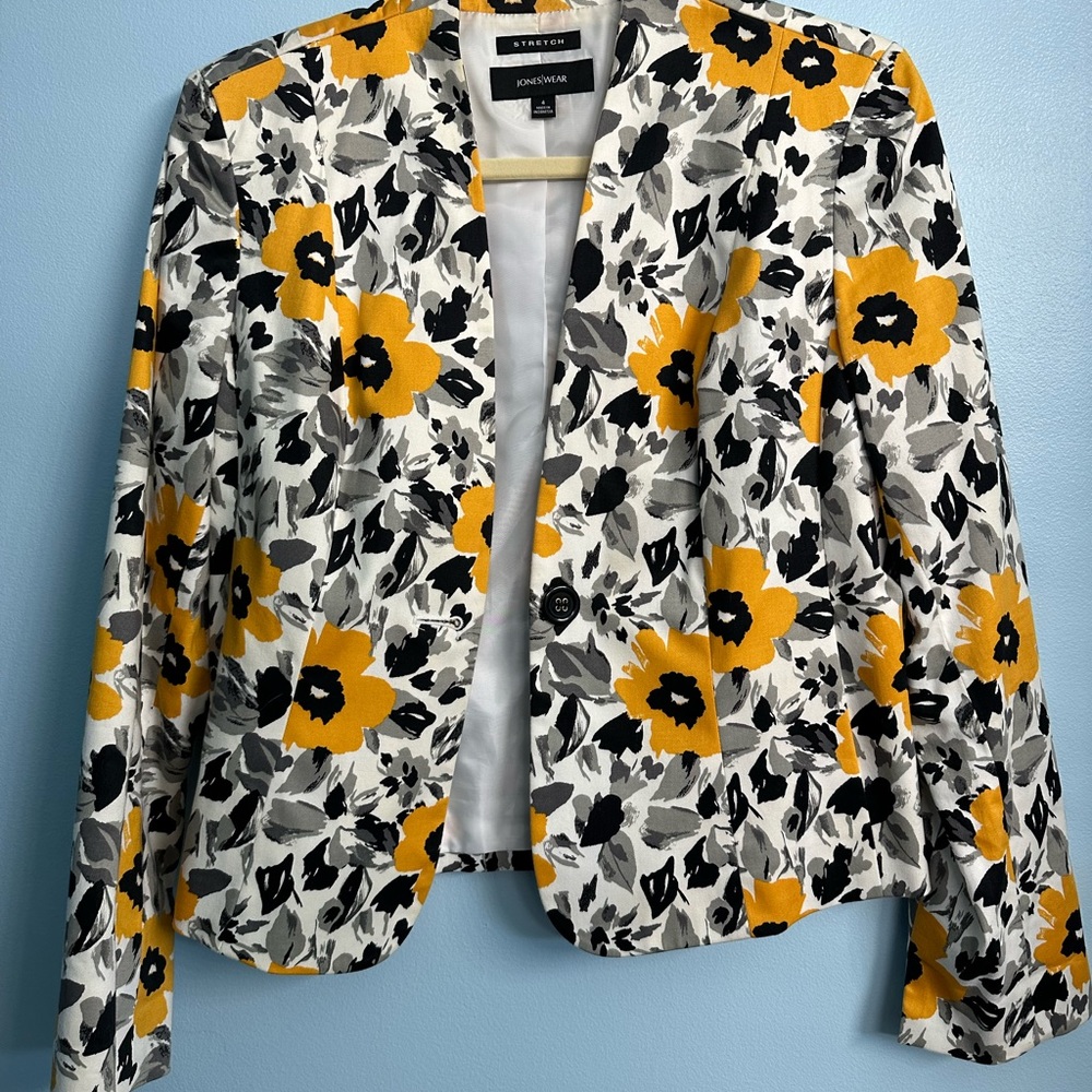 Jones Wear Blazer